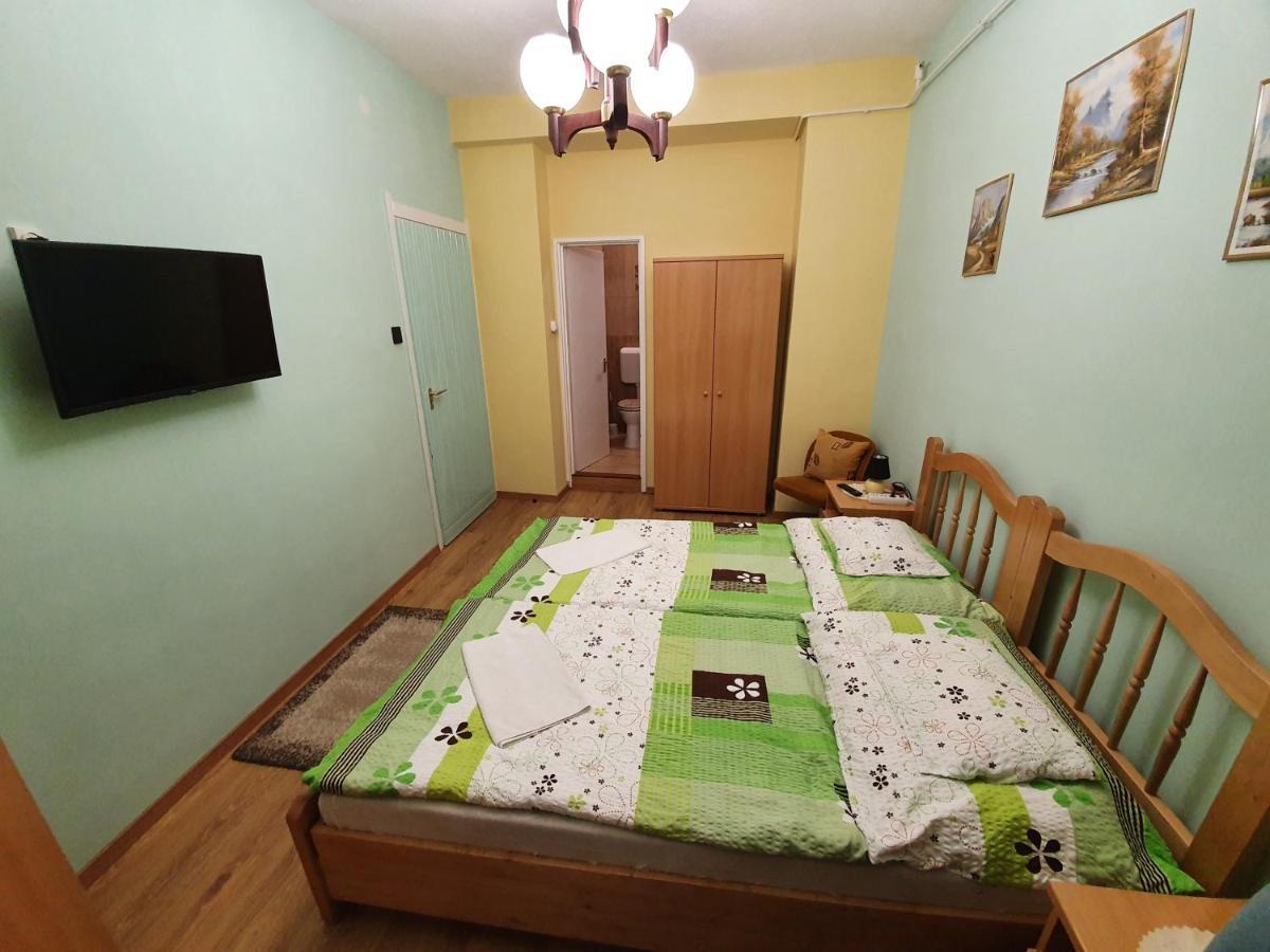 Panorama Vendeghaz Hotel Miskolc Buitenkant foto