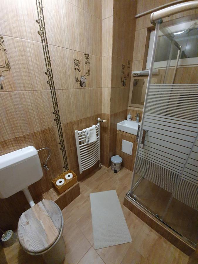 Panorama Vendeghaz Hotel Miskolc Buitenkant foto